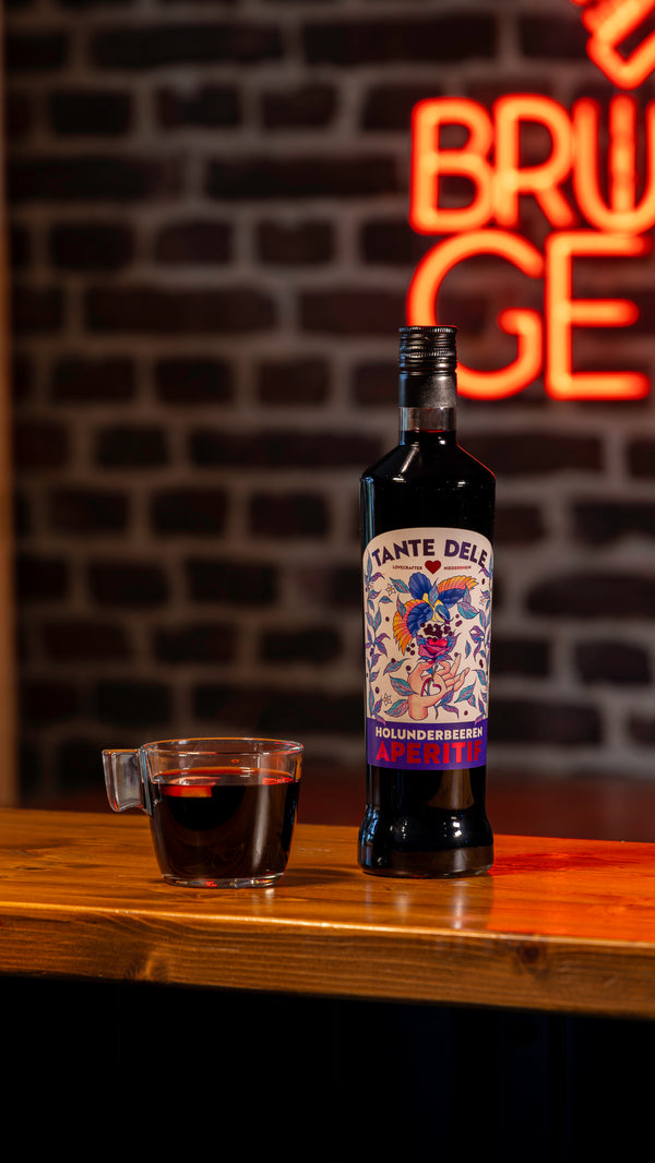 TANTE DELE Holunderbeeren Aperitif – 700 ml | 19 % Vol. | Natürlich & Fruchtig